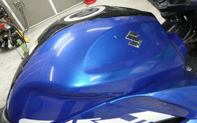 SUZUKI GIXXER 150 ED13N