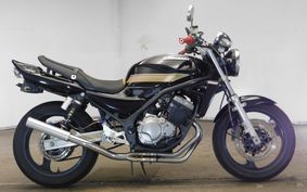 SUZUKI GSX250FX ZR250C