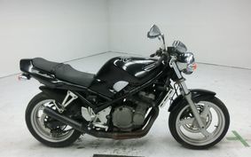 SUZUKI BANDIT 250 GJ74A