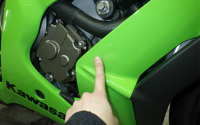 KAWASAKI ZX 10 NINJA R A 2011