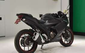 SUZUKI GIXXER 250 SF