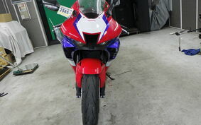 HONDA CBR1000RR R 2024 SC82