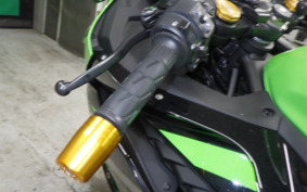 KAWASAKI ZX-25R ZX250E