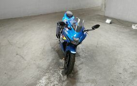 SUZUKI GSX-R125 DL33B