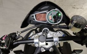 TRIUMPH TRIUMPH STREET TRIPLE R TMD416