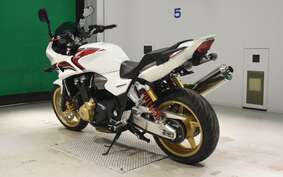 HONDA CB1300SB SUPER BOLDOR A 2012 SC54