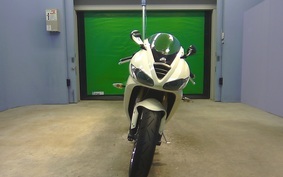 TRIUMPH DAYTONA 675 2009 MD1066