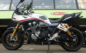 HONDA CB1300SB SUPER BOLDOR 2021 SC54