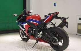 HONDA CBR1000RR R 2024 SC82