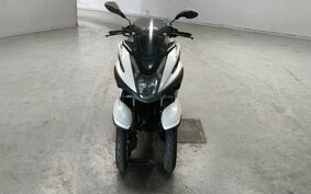 YAMAHA TRICITY 125 SE82J