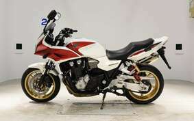 HONDA CB1300SB SUPER BOLDOR A 2012 SC54