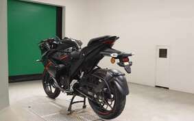 SUZUKI GIXXER 150 SF