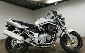 SUZUKI BANDIT 1200 2000 GV77A