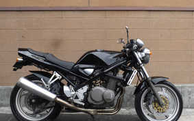 SUZUKI BANDIT 400 GK75A