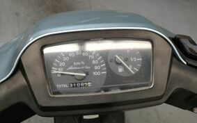 SUZUKI ADDRESS V100 CE11A