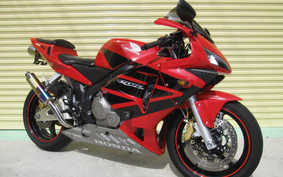 HONDA CBR600RR 2004 PC37