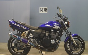 YAMAHA XJR400 R 2002 RH02J