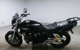 YAMAHA XJR400 1995 4HM