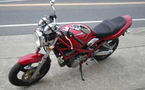 SUZUKI BANDIT 250 GJ77A