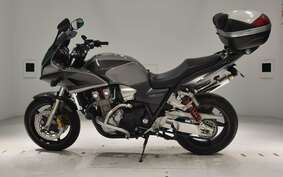 HONDA CB1300SB SUPER BOLDOR A 2007 SC54