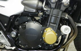 HONDA CB1300SB SUPER BOLDOR A 2013 SC54