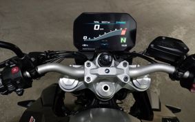 BMW F900R 0K11