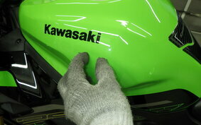 KAWASAKI ZX-25R ZX250E