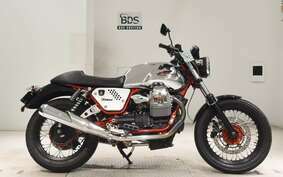 MOTO GUZZI V7 RACER 2014