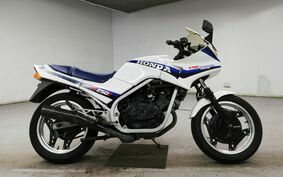 HONDA VT250F MC08