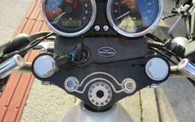 MOTO GUZZI V7 カフェ クラシック 2011