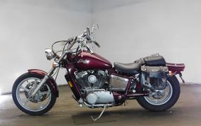 HONDA SHADOW 1100 1989 SC18