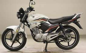 YAMAHA YBR125