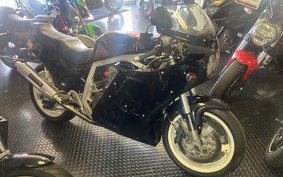 SUZUKI GSX-R750 1986 GR71G