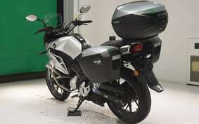 HONDA CBF190X