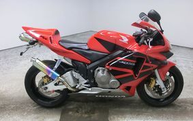 HONDA CBR600RR 2004 PC37