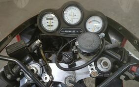 SUZUKI GSX-R750 GR71F