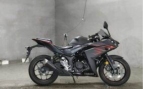 YAMAHA YZF-R25 RG10J