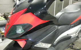 APRILIA SR MAX 300 2012