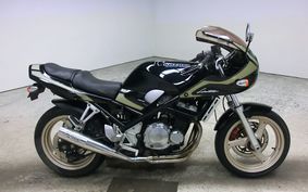 SUZUKI BANDIT 250 Limited GJ74A