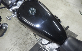 HARLEY XL883 2008