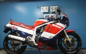 SUZUKI GSX-R750 1987 GR71G