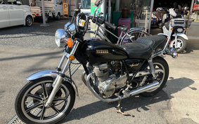 YAMAHA XS400 SPECIAL 3X8