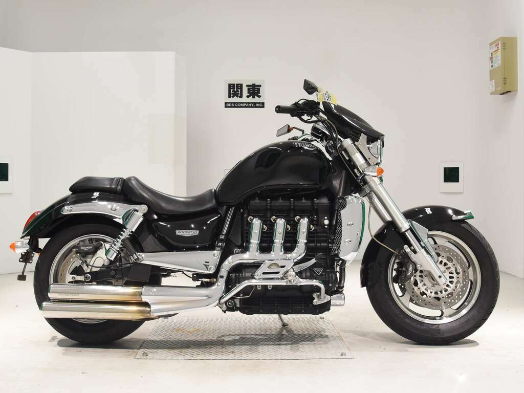 Triumph Rocket 3 2016 бак. Выхлоп Triumph Rocket 3. Maisto Triumph Rocket III.