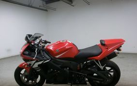 YAMAHA YZF-R6 2003 RJ05