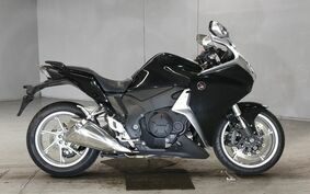 HONDA VFR1200F 2013 SC63