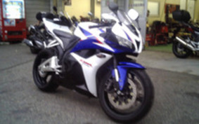 HONDA CBR600RR 2011 PC40