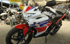 HONDA CBR250R