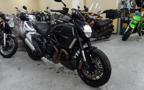 DUCATI  DUCATI DIAVEL 2011 ZDMG100ABBB