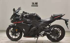 YAMAHA YZF-R25 RG10J