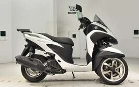 YAMAHA TRICITY 125 SE82J